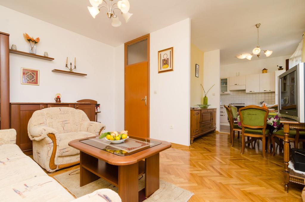 Apartment Stjepko ツァヴタット エクステリア 写真